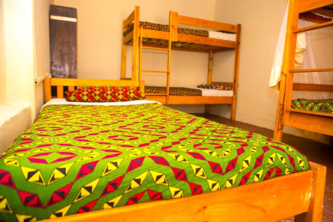 Хостел Lusaka Backpackers Экстерьер фото